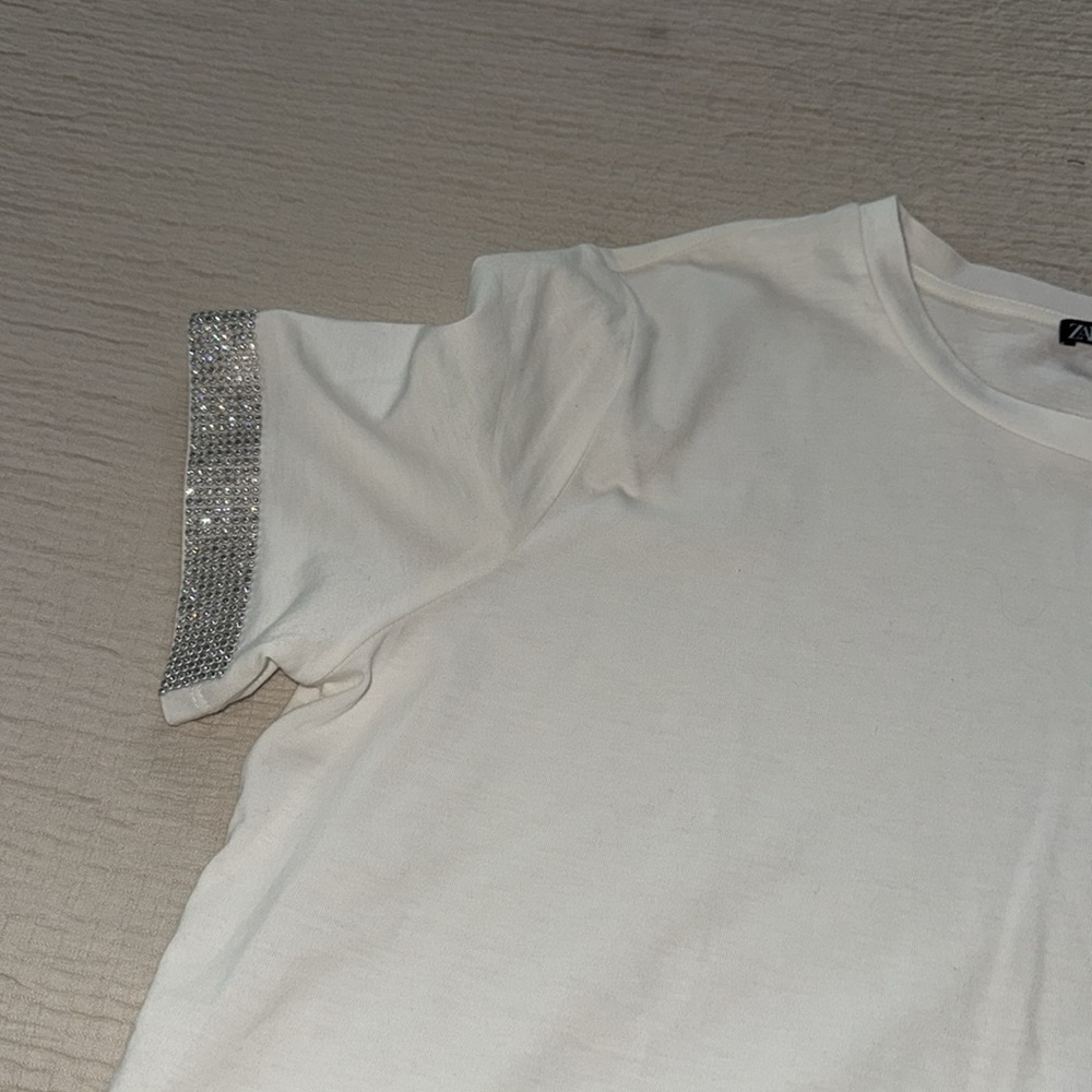 NWOT Zara White TShirt with bling Women's Top size L - Picture 4 of 6